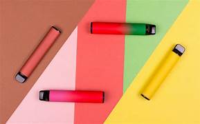 Understanding the Bold Flavours in Disposable Vapes: Why They’re So Strong